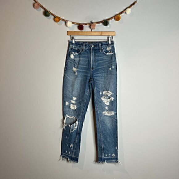Abercrombie & Fitch Annie High Rise Girlfriend distressed jeans - Picture 1 of 5